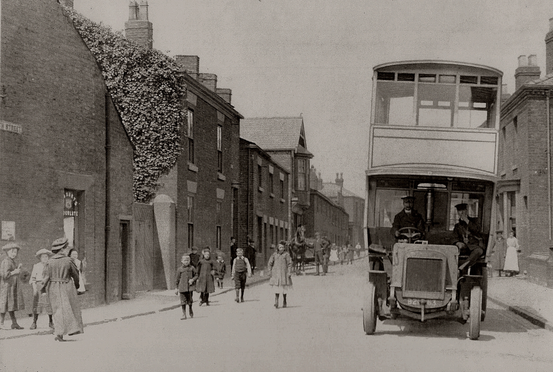 WIDNES PICTURE GALLERY